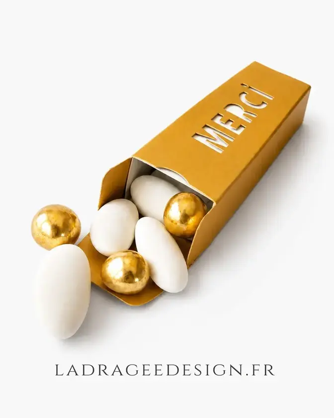 Boîte cadeau Merci avec confiseries